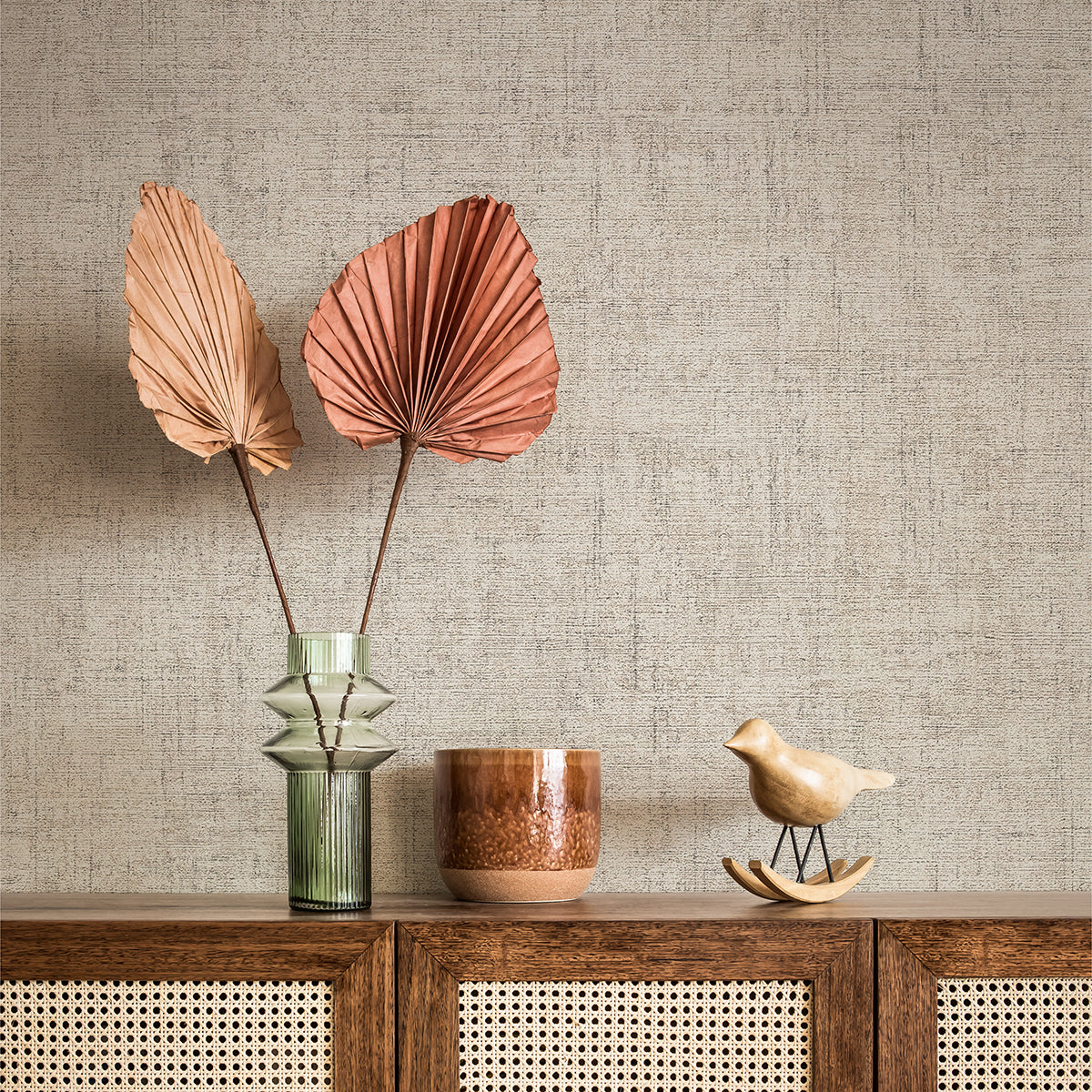 Transitional Neutral Dining Room with Motif Accent Wall - Luxe Interiors +  Design